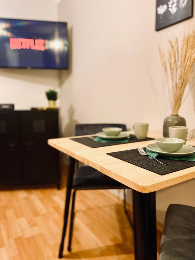 Saniertes Studio - Elisa - Mit Balkon, Wlan, Smart-Tv & Kueche In City-Naehe Erfurt Exteriér fotografie